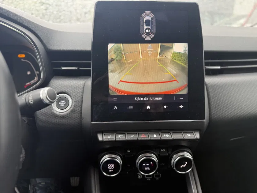 Renault Clio – Image 5