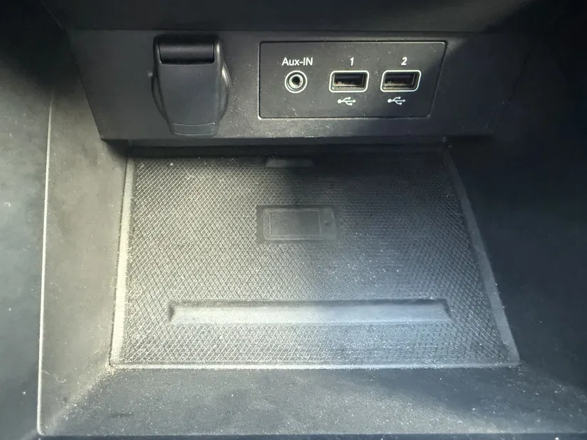 Renault Clio – Image 11