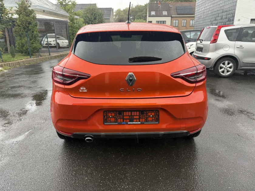 Renault Clio – Image 19