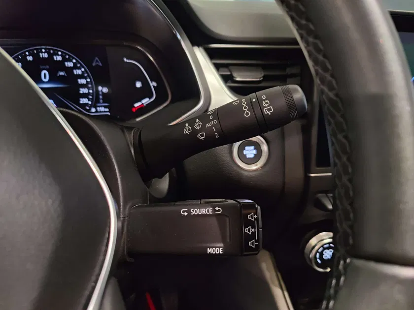 Renault Captur – Image 23