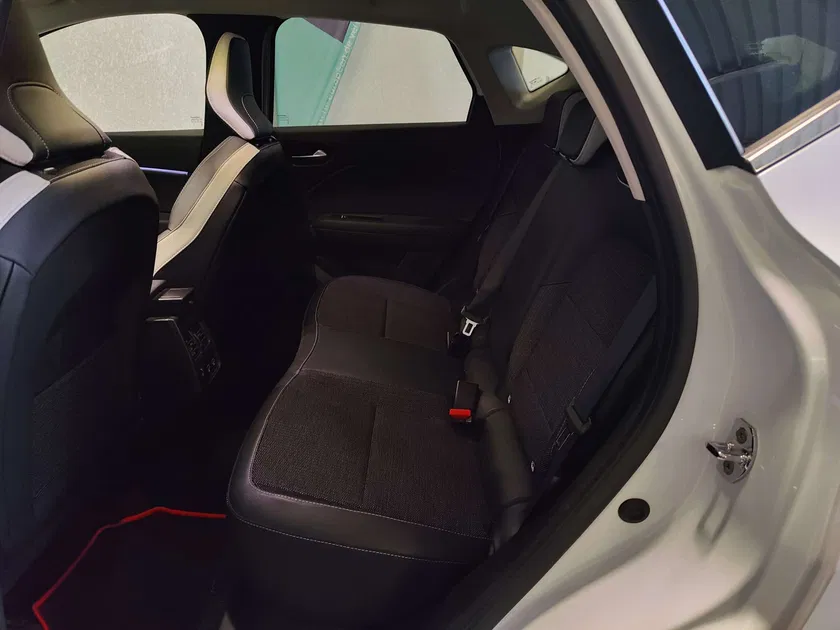 Renault Captur – Image 9