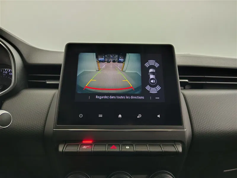 Renault Clio – Image 11