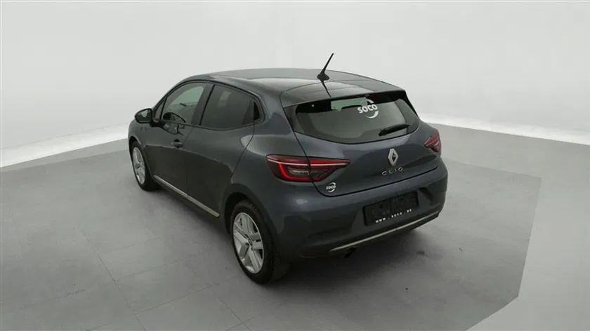 Renault Clio – Image 28