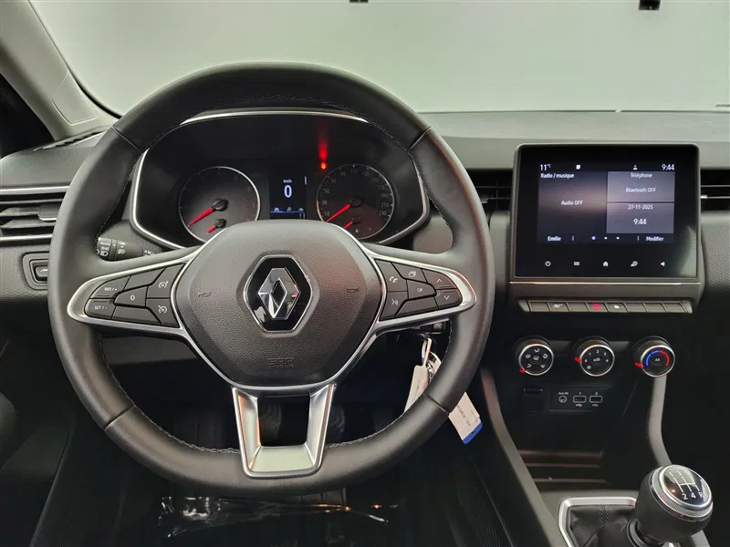 Renault Clio – Image 20