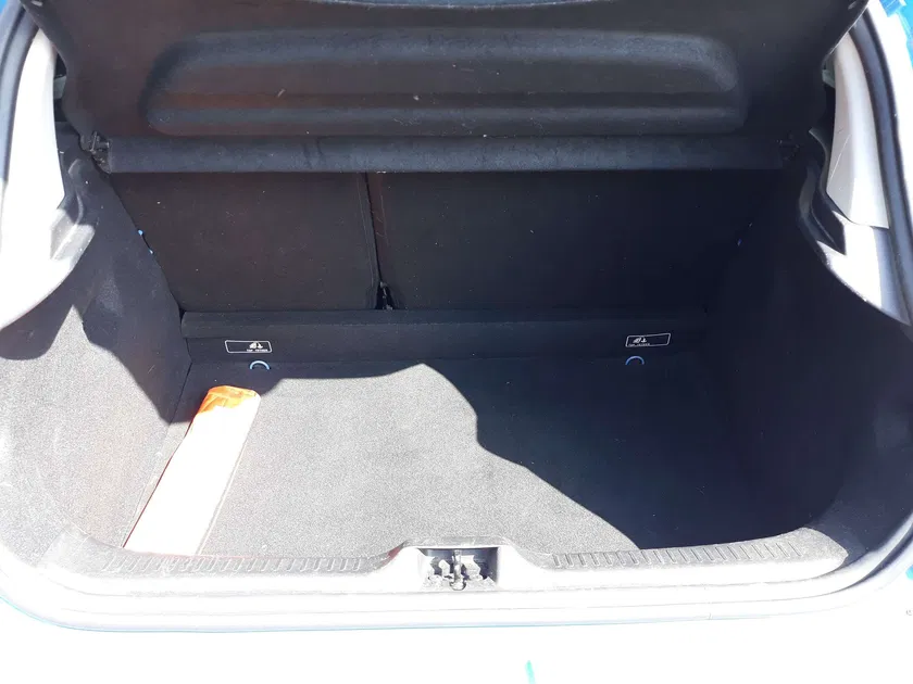 Renault Clio – Image 13