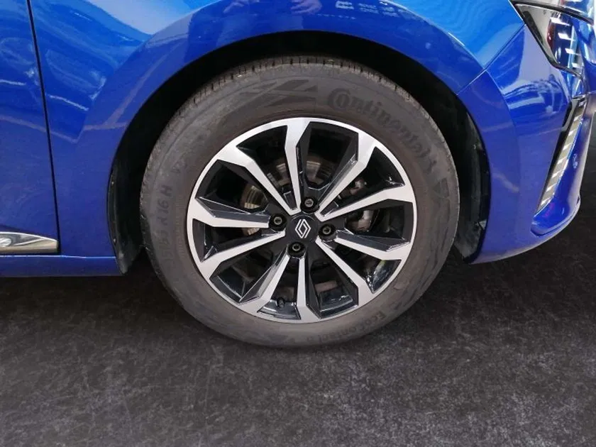 Renault Clio – Image 20