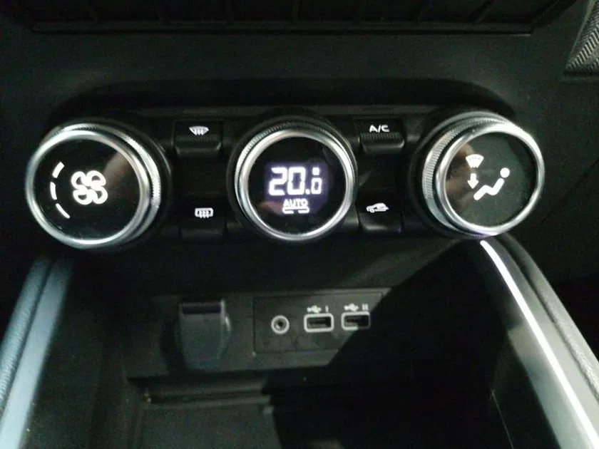 Renault Clio – Image 2