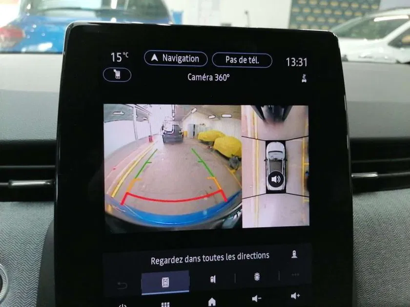 Renault Clio – Image 13