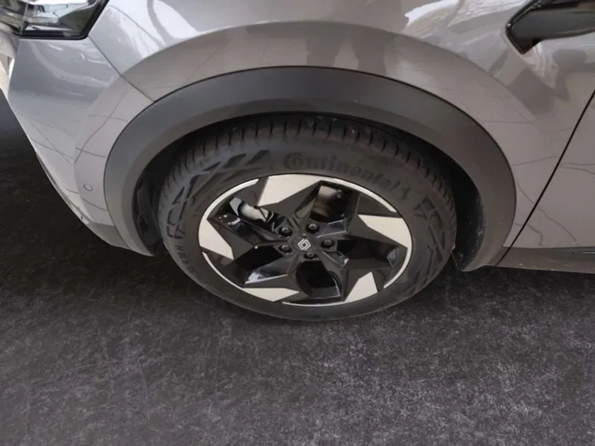 Renault Captur – Image 13