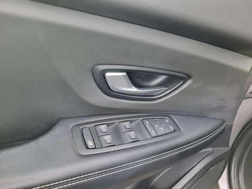 Renault Scenic – Image 4