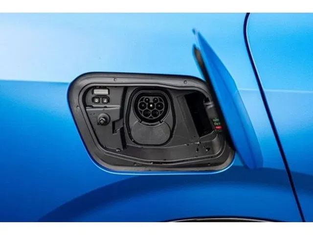 Renault Rafale – Image 20