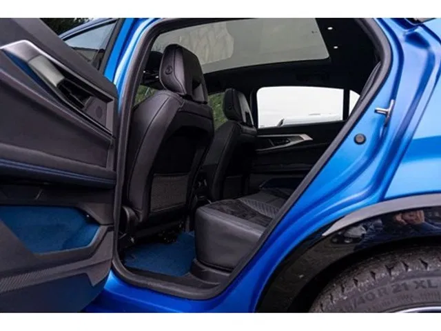 Renault Rafale – Image 17