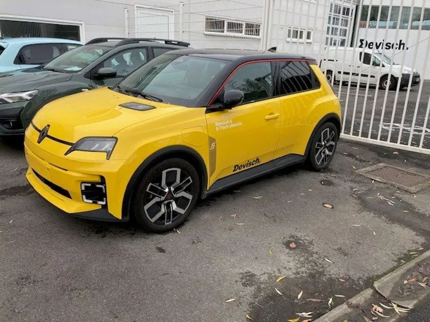 Renault R5 – Image 17