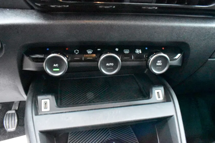 Citroen C4 – Image 13