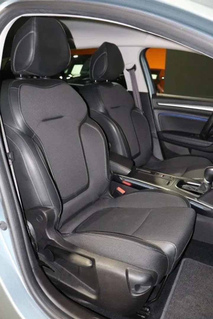 Renault Mégane – Image 12