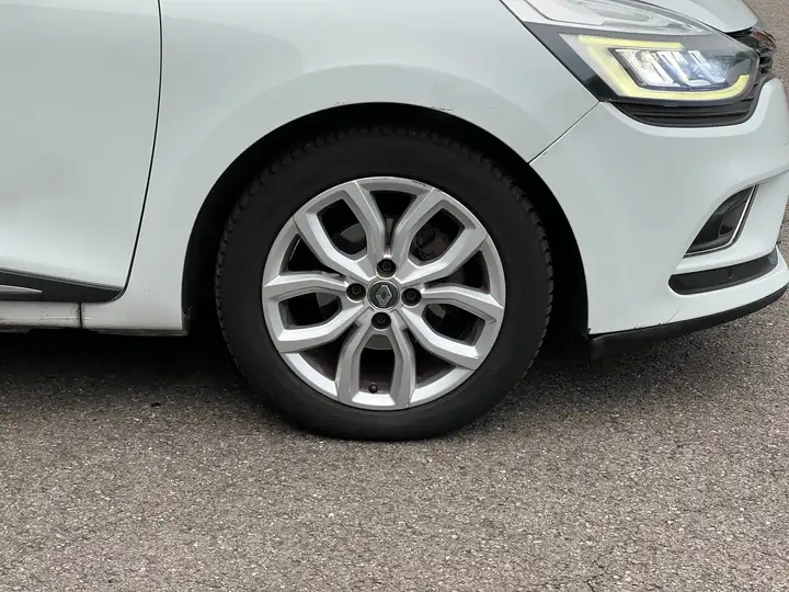 Renault Clio – Image 3