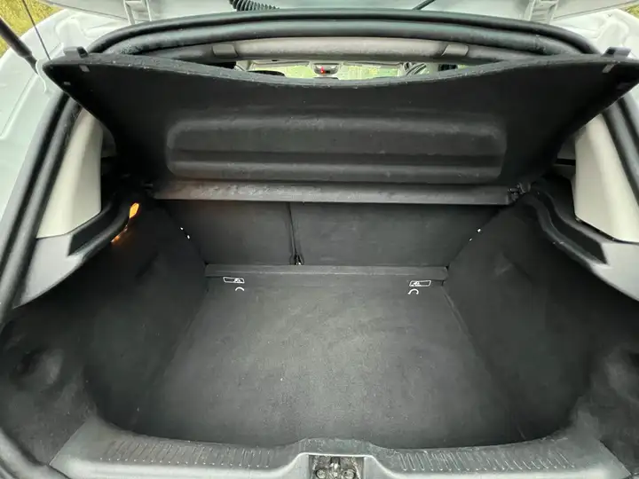 Renault Clio – Image 9