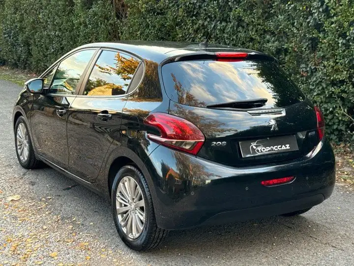Peugeot 208 – Image 18