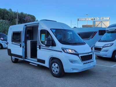 fourgon  CARADO cv600 NEUF