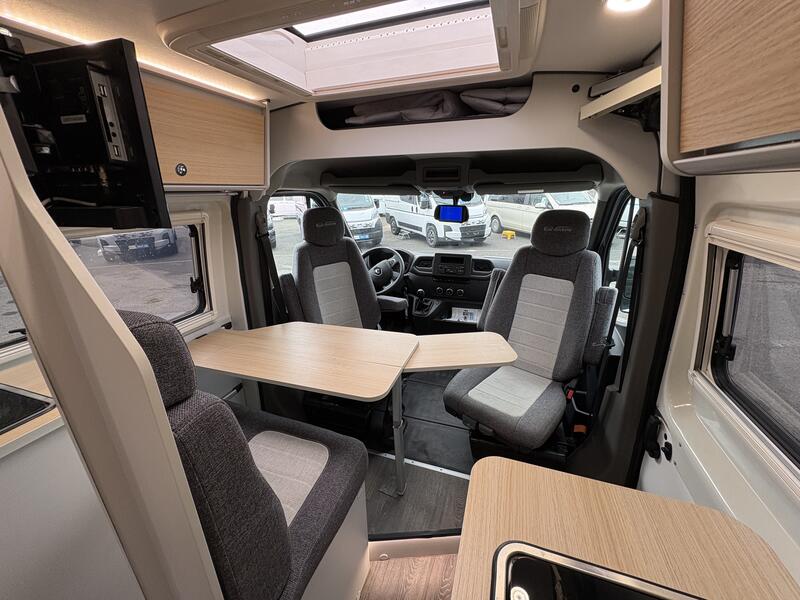 fourgon FONT VENDOME MASTER VAN DUO OCCASION – Image 8