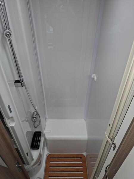 camping-car CARADO T 328 PRO+ NEUF – Image 11