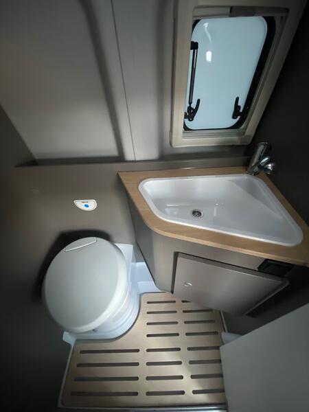 fourgon LMC LMC INNOVAN 590 NEUF – Image 5