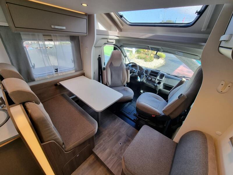 camping-car CARADO T 328 Pro + NEUF – Image 6