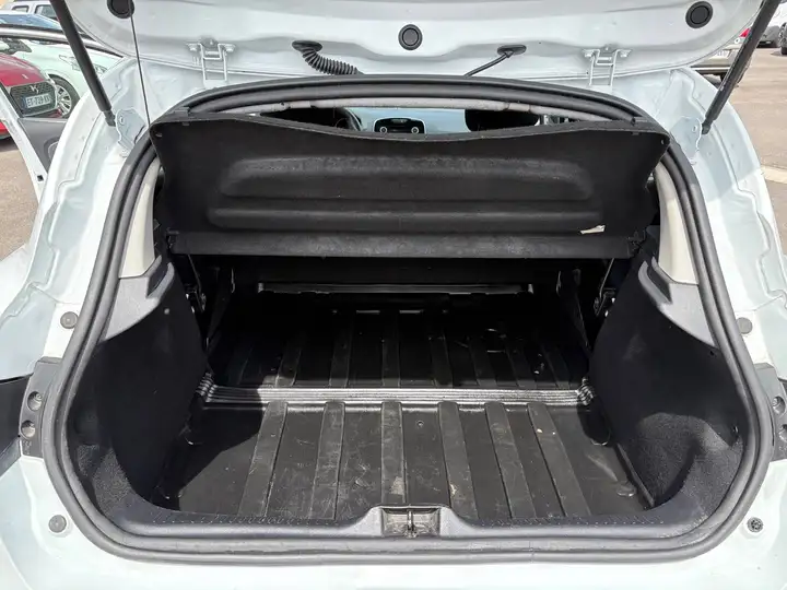 Renault Clio – Image 12