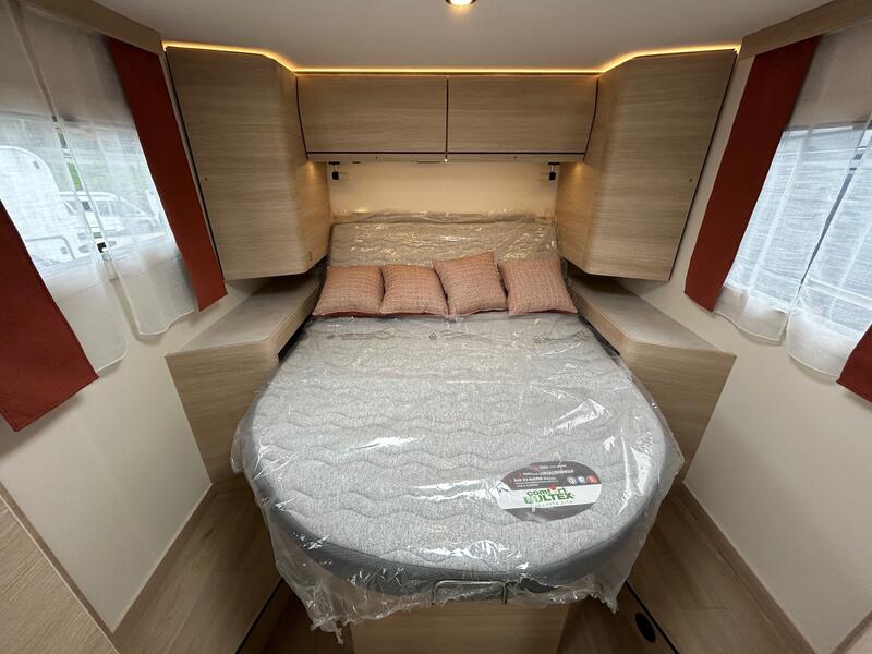 camping-car RAPIDO C86 65 ans NEUF – Image 10