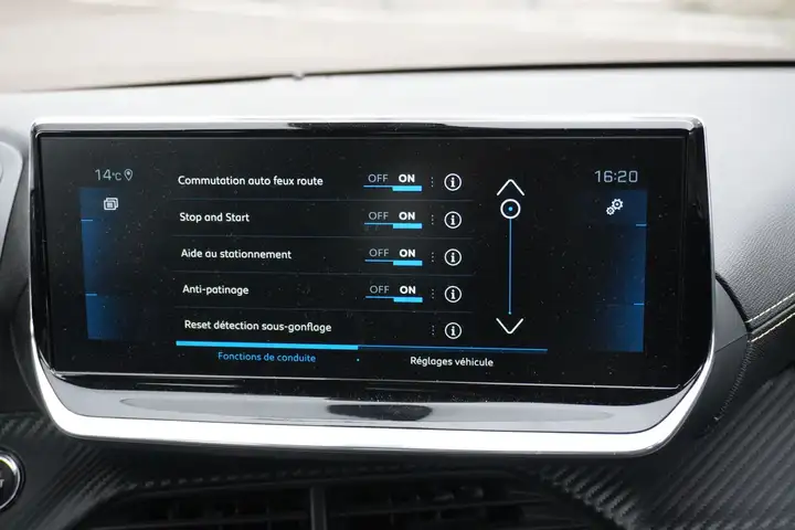 Peugeot 208 – Image 21