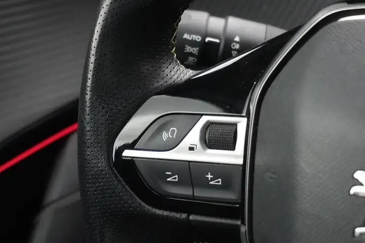 Peugeot 208 – Image 14