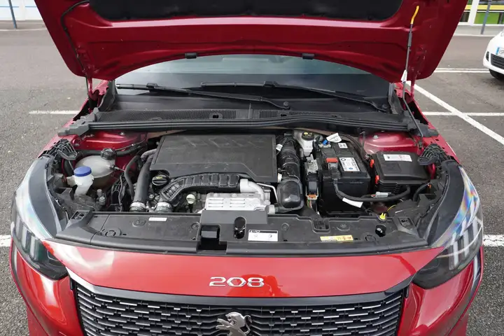 Peugeot 208 – Image 2