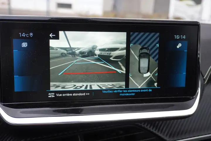 Peugeot 208 – Image 25