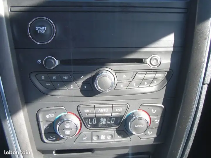 Renault Latitude – Image 7