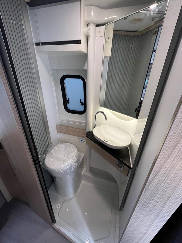 fourgon ADRIA TWIN PLUS 640 SLB NEUF – Image 6