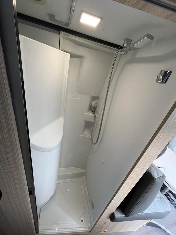 fourgon ADRIA TWIN PLUS 640 SLB NEUF – Image 7