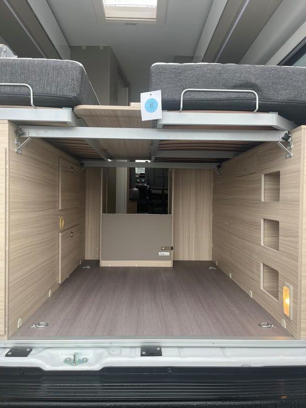 fourgon ADRIA TWIN PLUS 640 SLB NEUF – Image 9