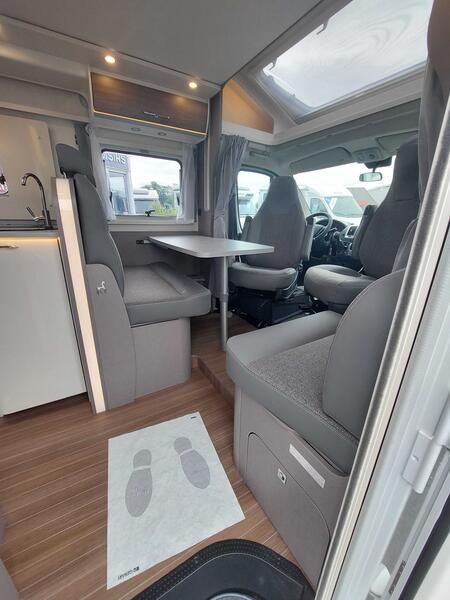 camping-car ETRUSCO T 6900 SB NEUF – Image 3