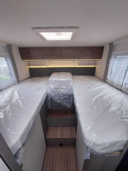 camping-car ETRUSCO T 6900 SB NEUF – Image 4