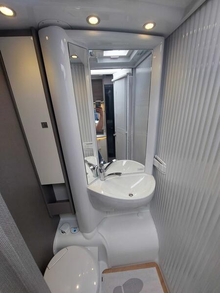 camping-car ETRUSCO T 6900 SB NEUF – Image 8