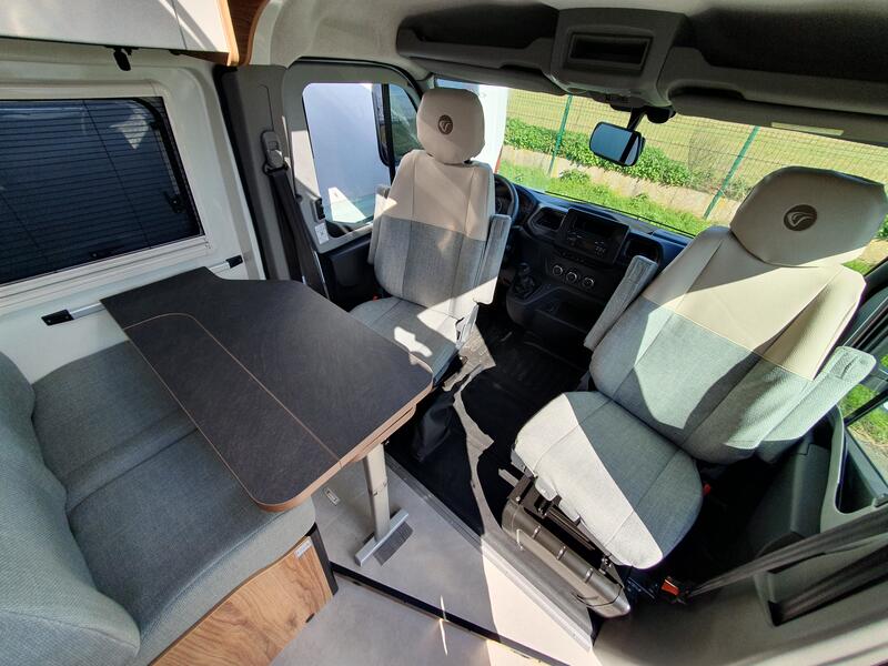 fourgon FONT VENDOME MASTERVAN 45 EME ANNIVERSAIRE 2024 NEUF – Image 4