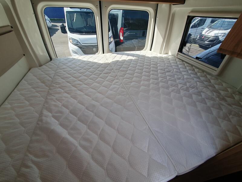 fourgon FONT VENDOME MASTERVAN 45 EME ANNIVERSAIRE 2024 NEUF – Image 9