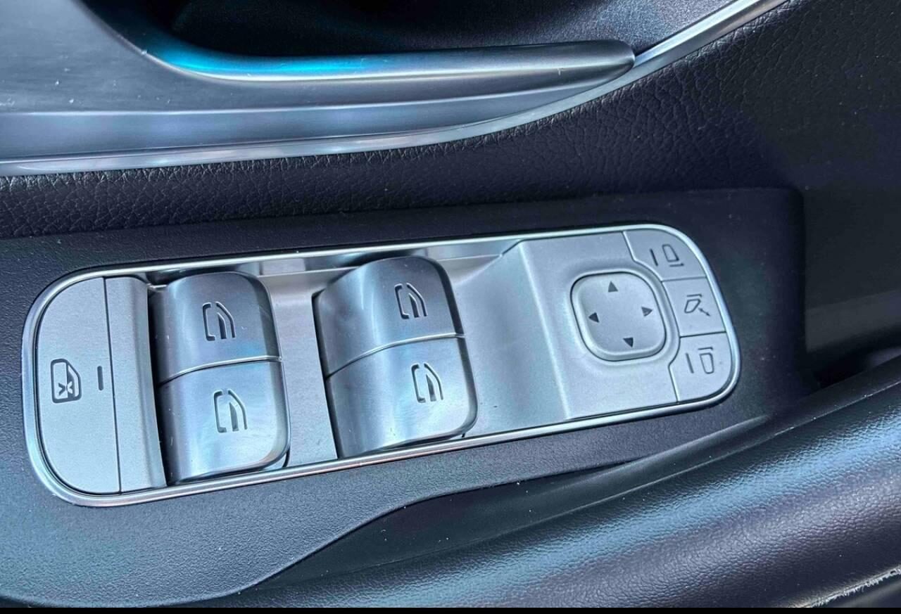 Mercedes GLE – Image 19