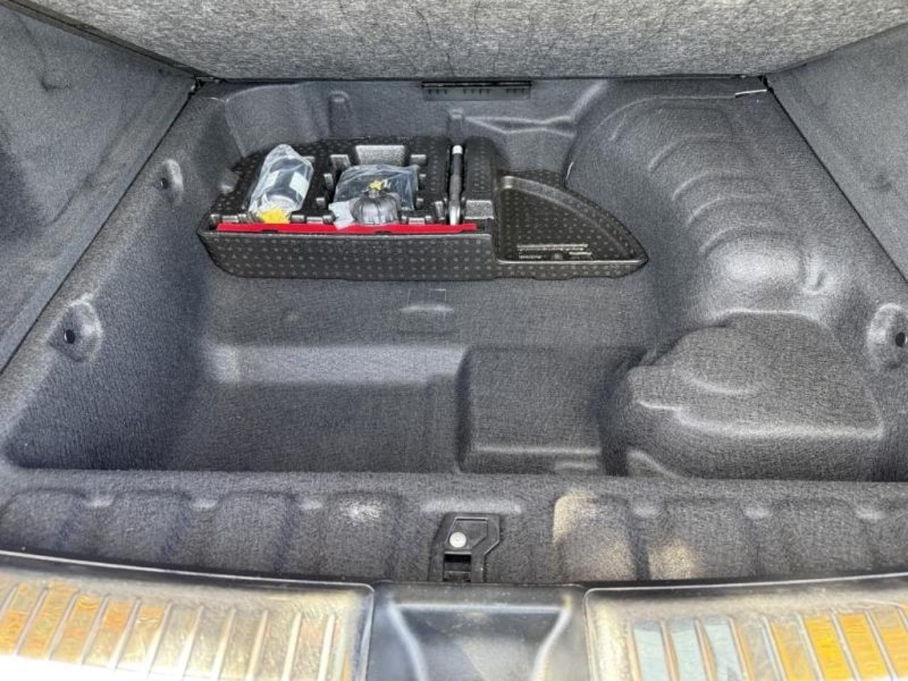 Mercedes GLE – Image 15