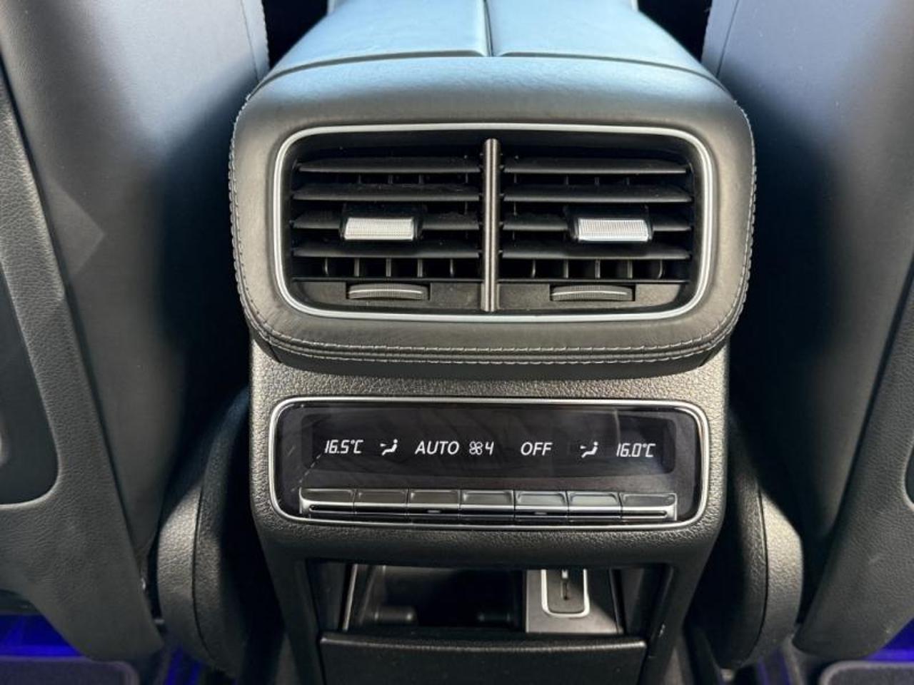 Mercedes GLE – Image 25