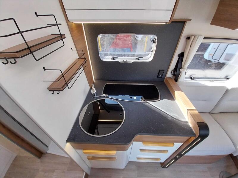camping-car PILOTE P 746 FC EVIDENCE – Image 6