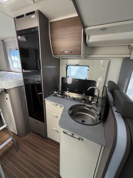 camping-car ETRUSCO T 6900 SB NEUF – Image 4