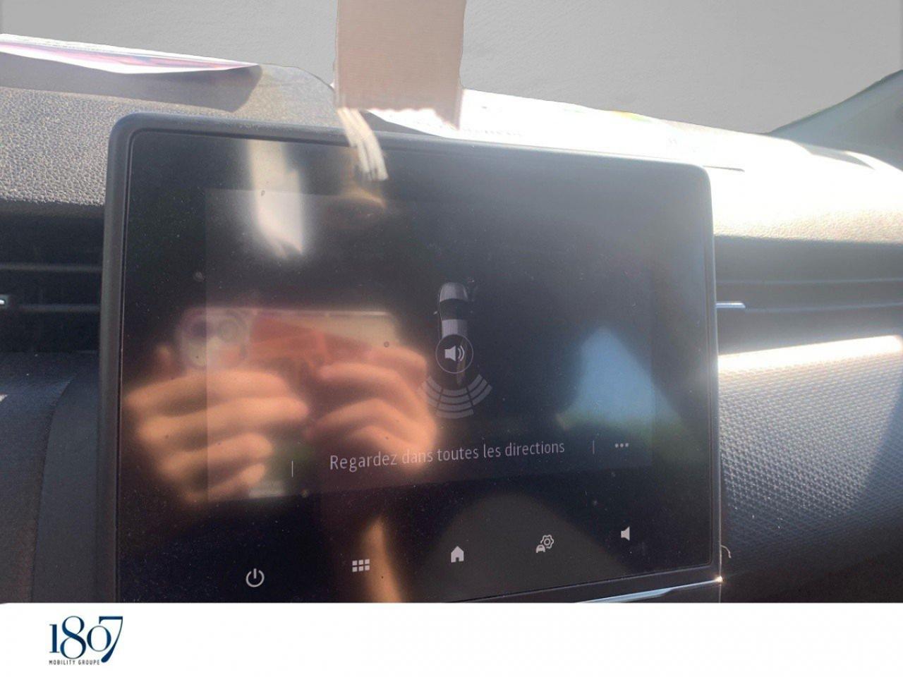 Renault Clio – Image 3