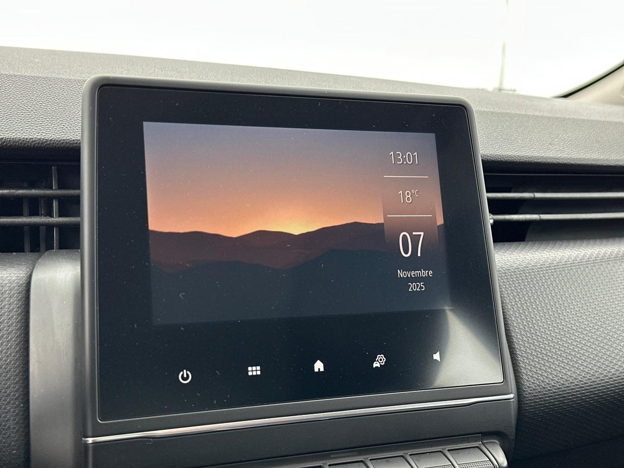 Renault Clio – Image 10