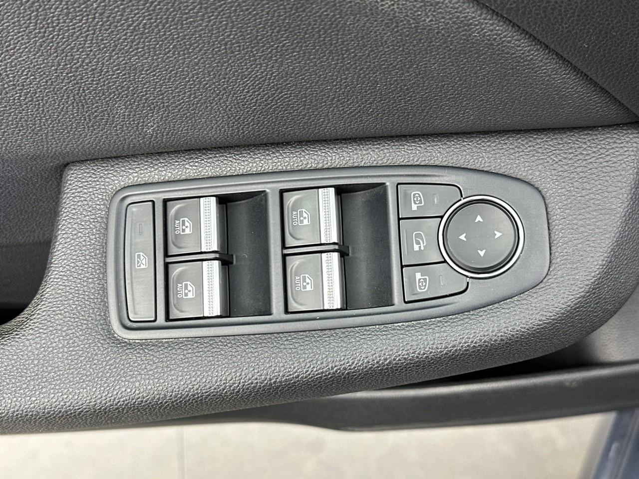 Renault Clio – Image 4